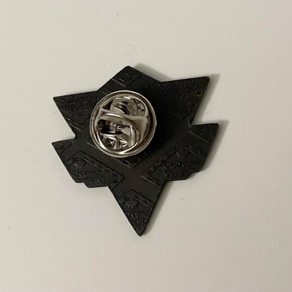 Lake Louise Skiing Lapel Hat Pin Canadian Rockies - Picture 3 of 7